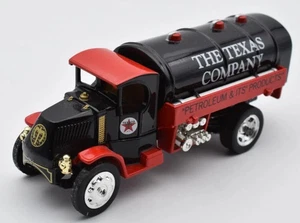 Matchbox Collectibles Yesteryear Mack AC Truck 1920 Texaco Tanker Truck. 38044 - Bild 1 von 4