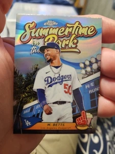 Mookie Betts #SITP-1 | 2024 Topps Chrome Summertime Insert 🌞 Dodgers - Bild 1 von 4