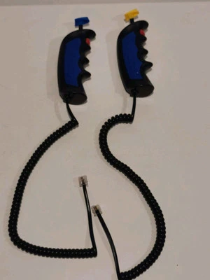  2xCarrera Digital 132 / 124 Handregler 30340 Drücker Controller Set Top Zustand - Bild 1 von 2