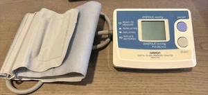 Omron HEM-712 Battery Automatic Blood Pressure Monitor w/ Comfit Cuff LG display - Picture 1 of 3