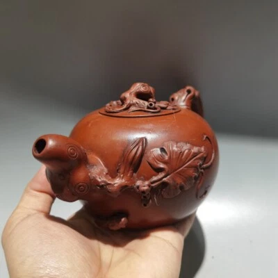 Antigua tetera china de arcilla Yixing Zisha barro rojo uva marca Wang Yinxian Foto 1 de 4