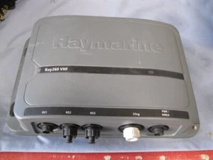 Raymarine RAY260 E70087 VHF - Foto 1 di 4