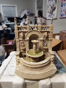 Dept 56 Dickens Village CAMDEN PARK FOUNTAIN 52705 Working Water Pump - Picture 1 of 4