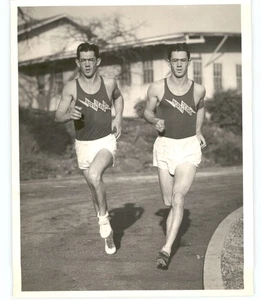TRACK & FIELD Running TWINS Blaine & Wayne Rideout ca.1930s Press Photo - Picture 1 of 2