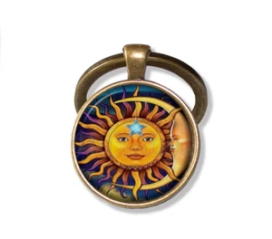 Letrero Símbolo Luna Sol Celestial - Llavero Colgante Vidrio Redondo Hecho a Mano - Imagen 1 de 7