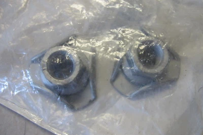 Tuerca de brazo de control superior genuina Porsche WHT001872 apta 03-17 Cayenne - 2 piezas Foto 1 de 4