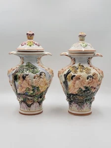 Vintage Set Of 2 Capodimonte Italy Porcelain Cherrubs Handpainted Lidded Urns. - Picture 1 of 17