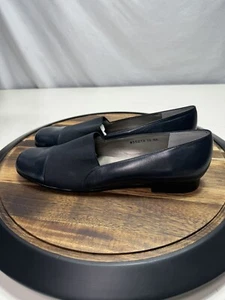Ros Hommerson Women Size 10 Pumps Navy Leather Low Heel Slip On Shoes - Picture 1 of 15