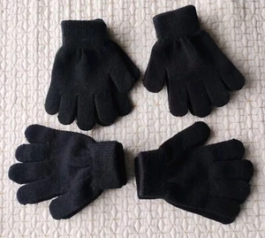 4 pairs kids black knit magic gloves new - Picture 1 of 2