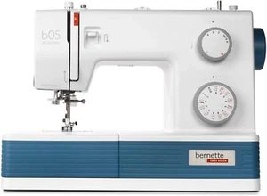 Bernina Bernette b05 Academy : sewing machine - Picture 1 of 3