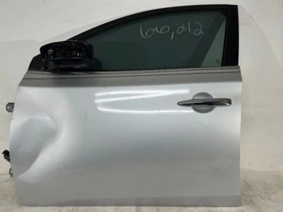 2013-2018 Nissan Sentra Front Left Driver Door Assembly OEM Foto 1 de 4