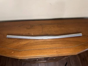 Mountain Bike Handlebar 560mm X 25.4mm Flat Bar Steel 1992 - Picture 1 of 4