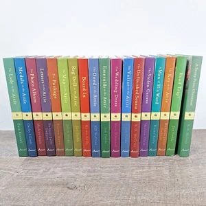 Lot of 18 Annie's Attic Mystery Novels Hardcover Dust Jackets Cozy Mystery - Picture 1 of 2