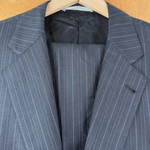 Joseph Abboud Suit Mens 42R Gray Pinstripe 2 Button 100% Wool Pants 38x28 Flat - Picture 1 of 20