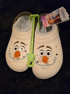 Crocs Kids' Disney Frozen Olaf Lined Sherpa Warm Classic Clog Big kid J6 - Picture 1 of 11