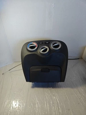 Оригинальный ручной нагреватель переменного тока климат-контроль температуры 2010-2011 Hyundai Accent - Изображение 1 из 4