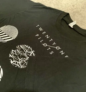 Twenty One Pilots Tshirt Blurryface Women's M Black 2015 Concert Tour Album 21 - Picture 1 of 10