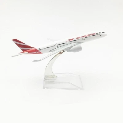 Modellino aereo pressofuso in lega 1:400 16 cm Airbus A350 Air Mauritius... - Immagine 1 di 4