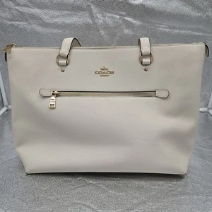 Coach Gallery Borsa a tracolla in pelle incrociata bianca K1939-F79608 - Foto 1 di 13