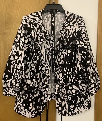 Notations Woman Collard Button Down Black White Jacket Pockets Lightweight 1X - Image 1 of 4