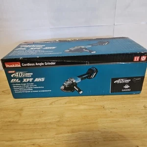 Makita GAG06Z 40V MAX XGT 4-1/2” / 5" Paddle Switch Angle Grinder - Bare Tool - Picture 1 of 8