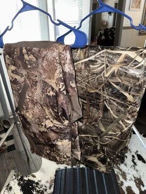 2 Pairs Insulated Hunting Pants - Image 1 of 4