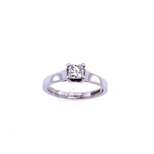 Princess Cut Diamond Ring 18ct White Gold Set With a 0.35ct H SI1 Diamond - Picture 1 of 4