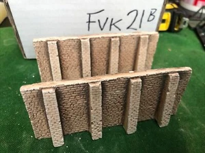 N scale, N gauge Brick Style Bridge Abutments -twin track -painted Brick FVK21B - Picture 1 of 6