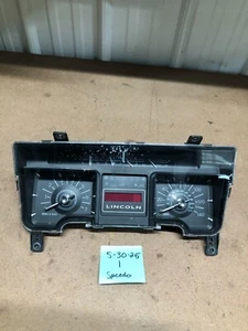 2009 Lincoln Navigator Speedometer Instrument Cluster Gauges 7L7T-10849-CB - Picture 1 of 9