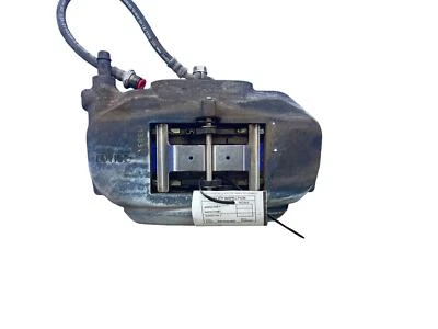 Pinza de freno delantera izquierda Lexus Is350 2021-2023 tracción trasera 3,5 L F-Sport *recuperación de inundaciones* Foto 1 de 4