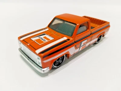Hot Wheels 2015 '83 Chevy Silverado telaio arancione LOOSE - Immagine 1 di 4