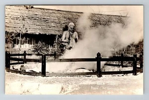 RPPC Beppu Japan, Raien Jigoku Hot Springs Echtfoto Vintage Souvenir Postkarte - Bild 1 von 2