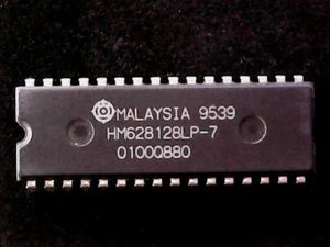 HM628128LP-7 - Hitachi CMOS SRAM, 128K X 8 Bit, 70ns (DIP-32) GENUINE - Picture 1 of 1