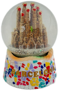 New Souvenir Snowdome Spain Barcelona Snow Globe Sagrada Familia.Colourful 9.5cm