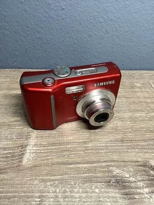 Samsung Digimax S630 6.0MP Digital Camera - Red - FOR PARTS - Image 1 of 4