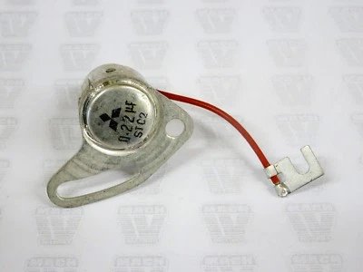 Condensador Kawasaki NOS NUEVO 21013-020 A H1R Mach III 500 Foto 1 de 3