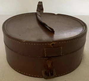 Collectable Vintage Leather Collar Box **See Description** - Picture 1 of 21