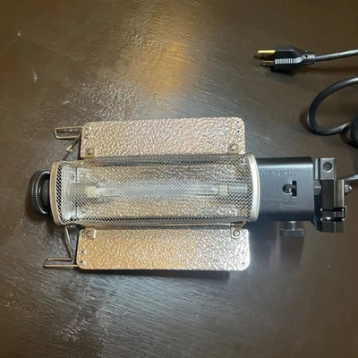 Lowel Tota-Light Flood Light With Cord And Power Switch Tested Working - Image 1 of 4