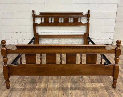 Cama de husillo de bala de cañón convertible vintage tamaño queen o completo Foto 1 de 4