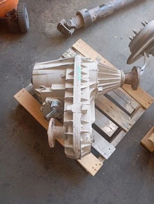 Transfer Case Manual Shift 4R100 Fits 99-04 FORD F250SD PICKUP 3661437 - Image 1 of 4