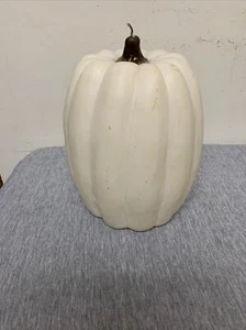 Pottery Barn Fall Large White Pumpkin Candle Bougie 9” - Picture 1 of 9