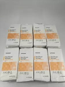 McKesson 4-Ply Non-woven Gauze Sponge 4 x 4" 8 Pack(s) 200 per Pack - Picture 1 of 7