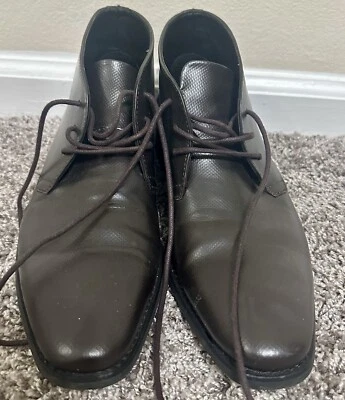 Botas de cuero Chukka marrón oscuro Calvin Klein, talla 8,5 para hombre Foto 1 de 4
