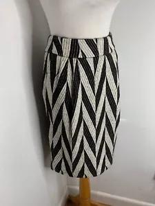 Dries Van Noten pencil skirt 40 W34 12 14 VGC monochrome woven pattern pleated - Picture 1 of 9
