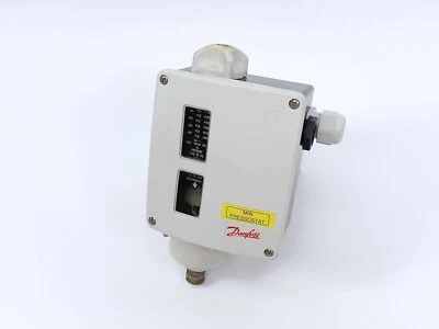 Danfoss 017A1687 Differential Pressure Switch - Image 1 of 4