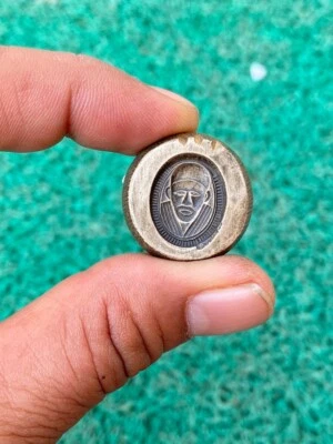 Ancient Old Age Collectible Bronze Hand Carved Sai Baba Figured Jewelry Mold Die - Image 1 of 4