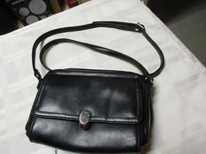 VINTAGE Black Shoulder / Crossbody Bag Women's Purse Faux Leather - Picture 1 of 4