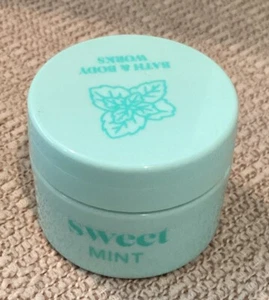 Bath & Body Works~*SWEET MINT*~Nourishing Lip Mask~NEW/SEALED - Picture 1 of 2