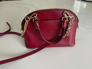 Michael Kors Hobo Schultertasche Handtasche rot Leder Reißverschluss Tasche - Bild 1 von 4
