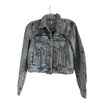 FREE PEOPLE Women’s Blue Rumors Denim w/Pockets Jean Jacket (X-SMALL) - Image 1 of 4